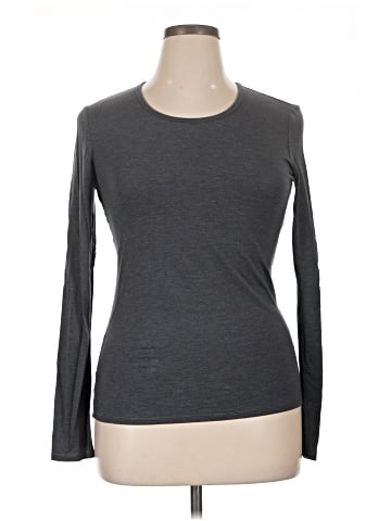 Fabletics Long Sleeve T-Shirt (view 1)