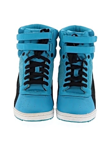 Puma Sneakers (view 2)