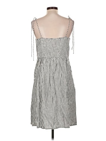 Old Navy Casual Dress (view 2)