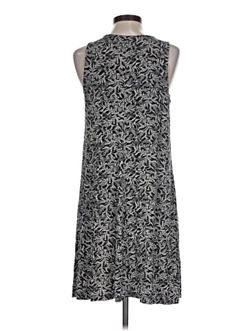Old Navy Casual Dress (view 2)