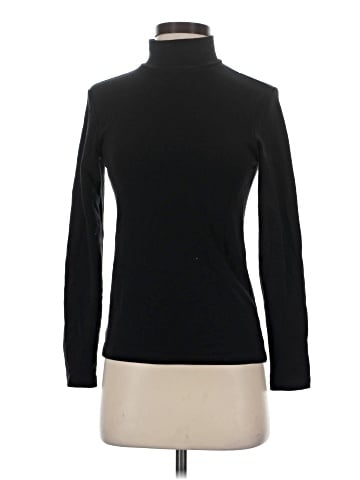 Uniqlo Turtleneck Sweater (view 1)