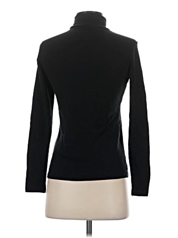 Uniqlo Turtleneck Sweater (view 2)