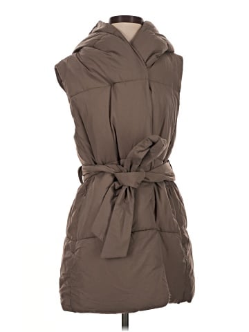 Gap Vest (view 1)