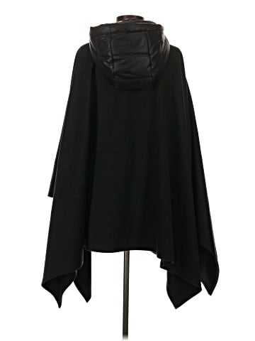 Tuckernuck Poncho (view 2)