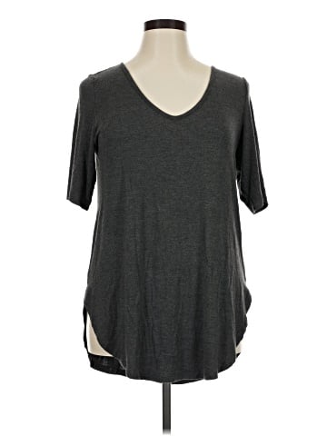 Torrid Short Sleeve T-Shirt (view 1)