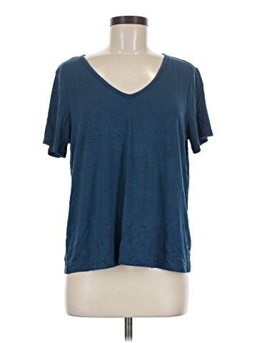 Old Navy Short Sleeve T-Shirt (view 1)