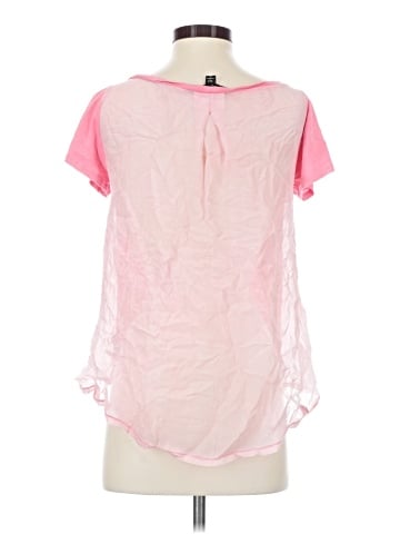 Elizabeth and James Short Sleeve T-Shirt (view 2)