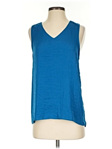 Cupcakes & Cashmere Sleeveless T-Shirt (view 1)