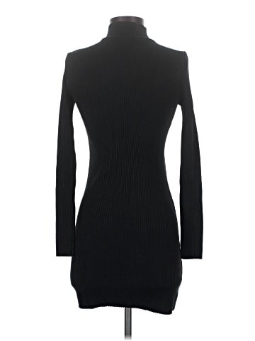 H&M Turtleneck Sweater (view 2)