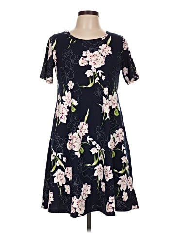 Unbranded Casual Dress (view 1)