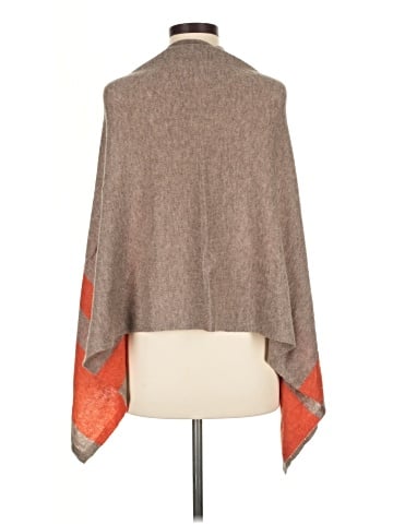 Celeste Poncho (view 2)
