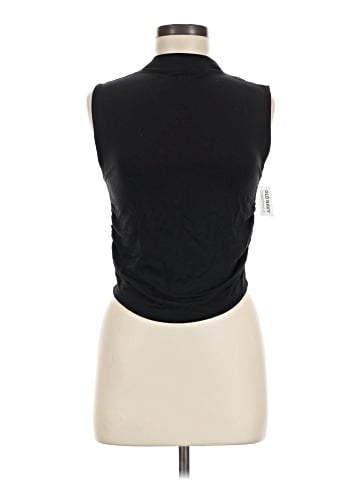 Old Navy Sleeveless T-Shirt (view 1)