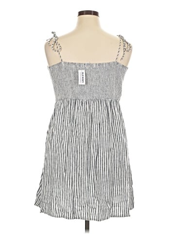 Old Navy Casual Dress (view 2)
