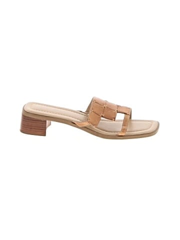 Danelle Sandals (view 1)
