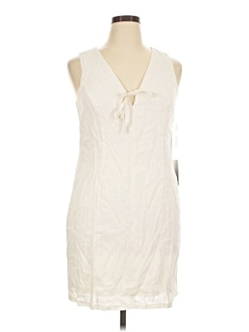 Donna Morgan Casual Dress (view 1)