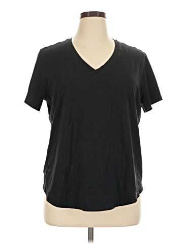 Lululemon Athletica Short Sleeve T-Shirt (view 1)
