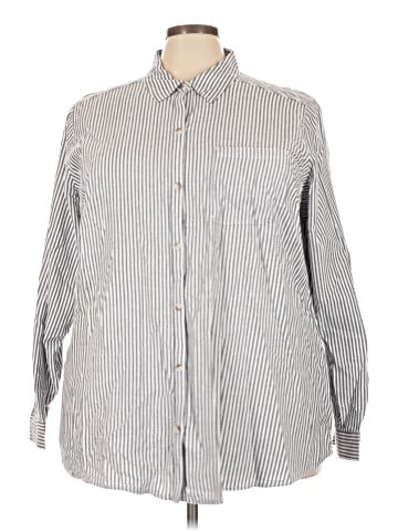 Croft & Barrow Long Sleeve Button-Down Shirt (view 1)