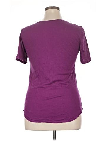 Victoria's Secret Short Sleeve T-Shirt (view 2)