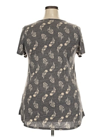 Lularoe Short Sleeve T-Shirt (view 2)