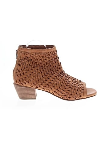 Lucky Brand Sandals (view 1)