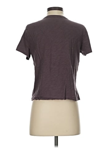 Old Navy Short Sleeve T-Shirt (view 2)