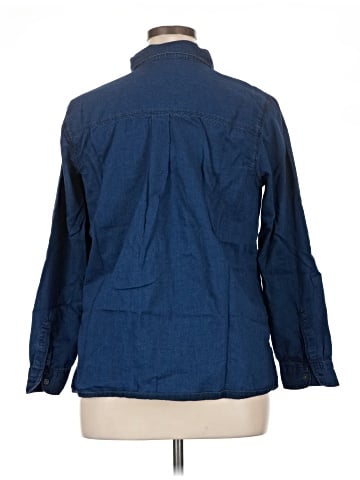 Old Navy Long Sleeve Button-Down Shirt (view 2)