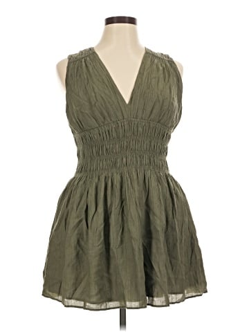 Abercrombie & Fitch Casual Dress (view 1)