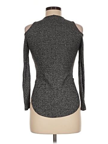 Vivace Design U.S.A. Turtleneck Sweater (view 2)