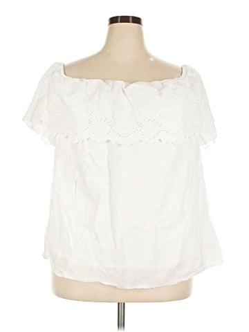 Ava & Viv Short Sleeve Blouse (view 1)
