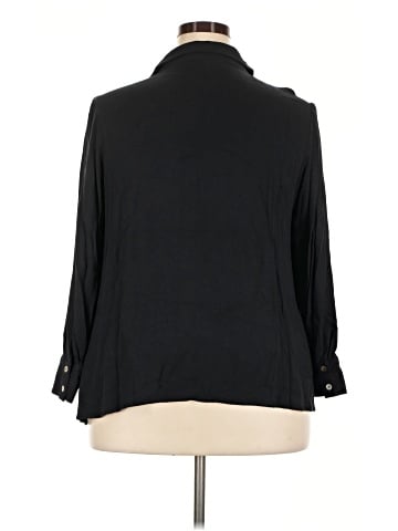 Just Fab 3/4 Sleeve Button-Down Shirt (view 2)