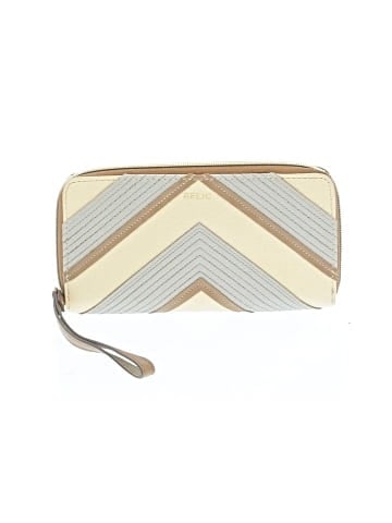 Relic Wallet (view 1)