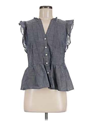 Old Navy Sleeveless Button-Down Shirt (view 1)