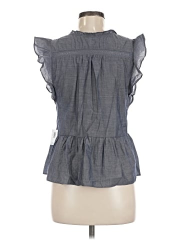Old Navy Sleeveless Button-Down Shirt (view 2)