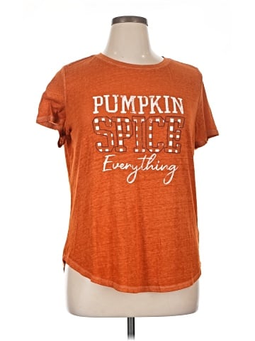 Maurices Short Sleeve T-Shirt (view 1)