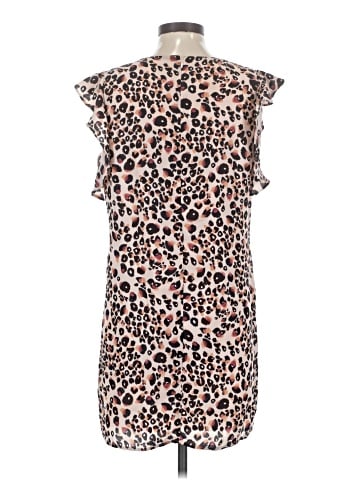 Cupcakes & Cashmere Casual Dress (view 2)