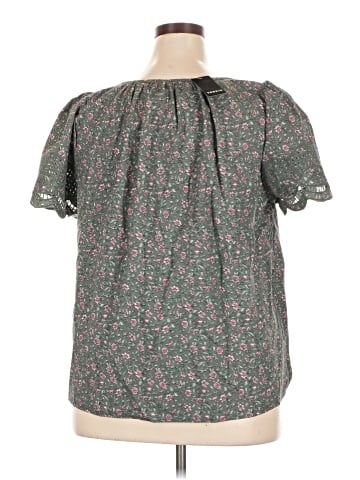 Belle Isle by Torrid Short Sleeve Blouse (view 2)
