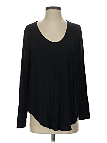 Lululemon Athletica 3/4 Sleeve T-Shirt (view 1)