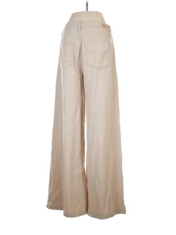 Paige Khakis (view 2)