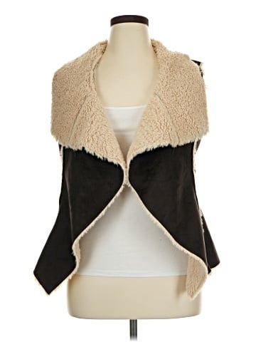 Knox Rose Faux Fur Vest (view 1)