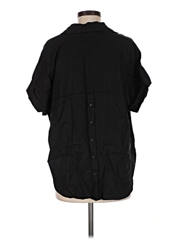 Crown & Ivy Short Sleeve Blouse (view 2)