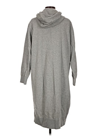 Nike Poncho (view 2)