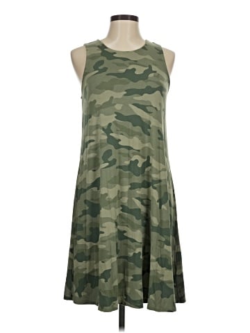 Old Navy Casual Dress (view 1)