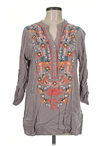 Solitaire 3/4 Sleeve Blouse (view 1)