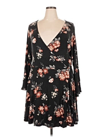 American Eagle Outfitters Cocktail Dress (view 1)