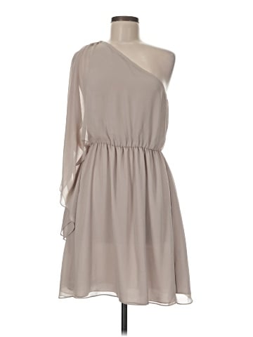 Alice + Olivia Casual Dress (view 1)
