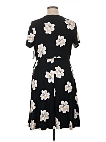 Old Navy Casual Dress (view 2)