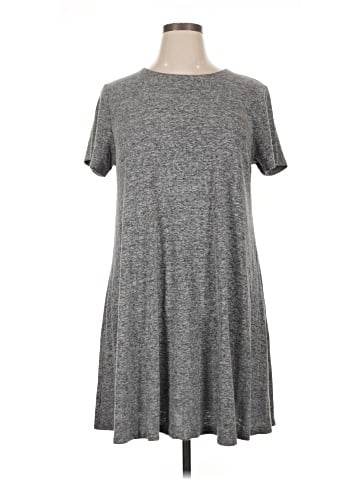Old Navy Casual Dress (view 1)