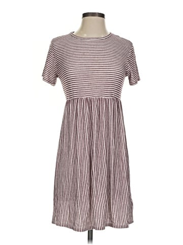 Urban Outfitters Casual Dress (view 1)