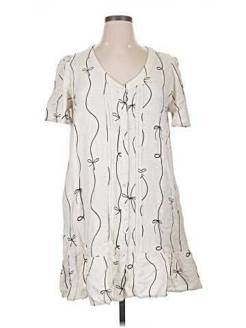 Jane and Delancey Casual Dress (view 1)