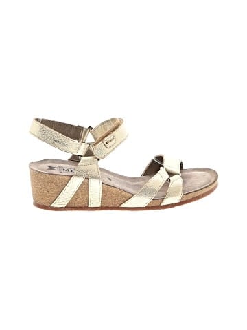 Mephisto Wedges (view 1)